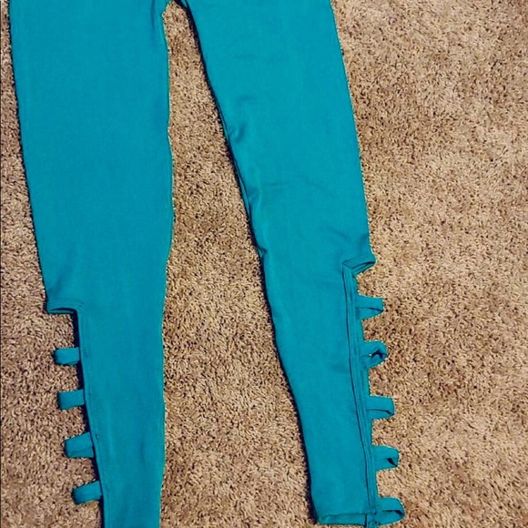 ***NWT***3/$18 Bundle of Leggings!!! - Picture 3 of 4